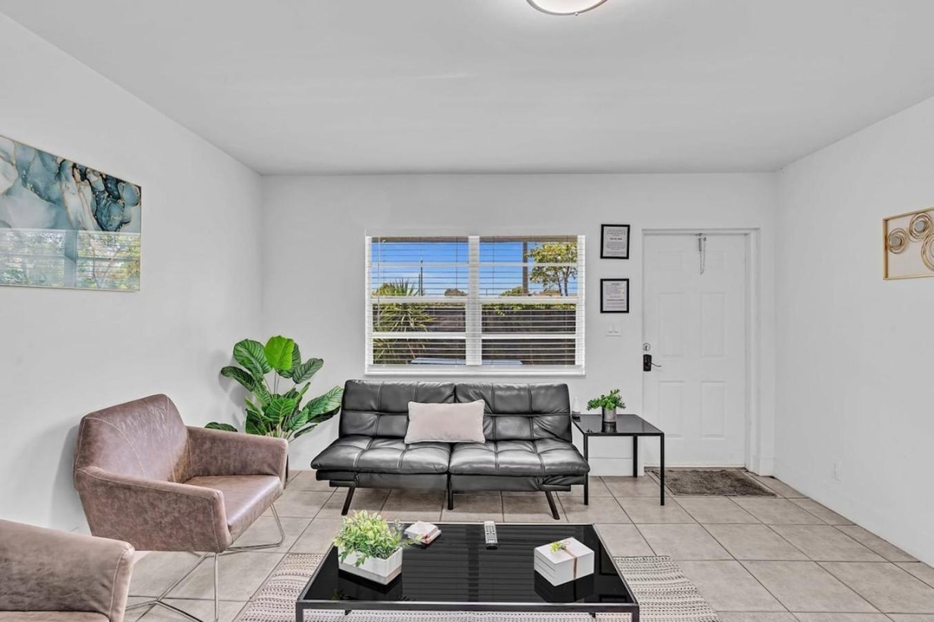Modern 2Br Oasis Mins To Beach & Casino Db2 Dania Beach Exterior photo